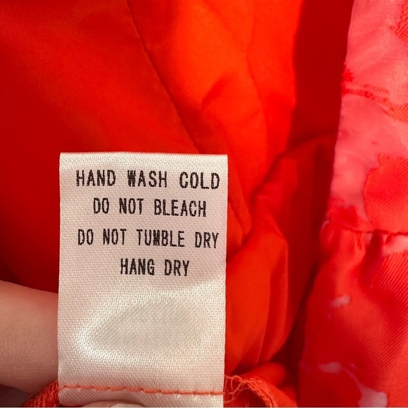 NWT Lizard Thicket Red Floral Layered Hem Mini Dress Size Medium - Picture 11 of 12